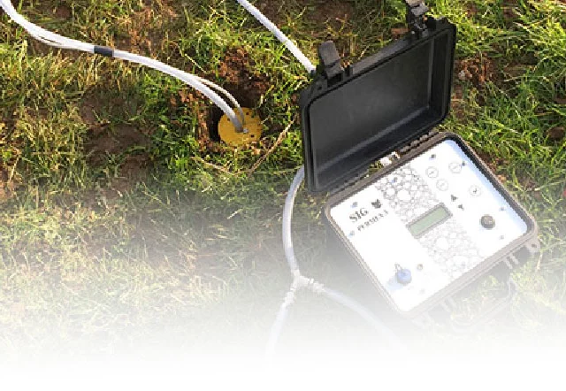 Test d’infiltration sur terrain à l'aide d'un outil